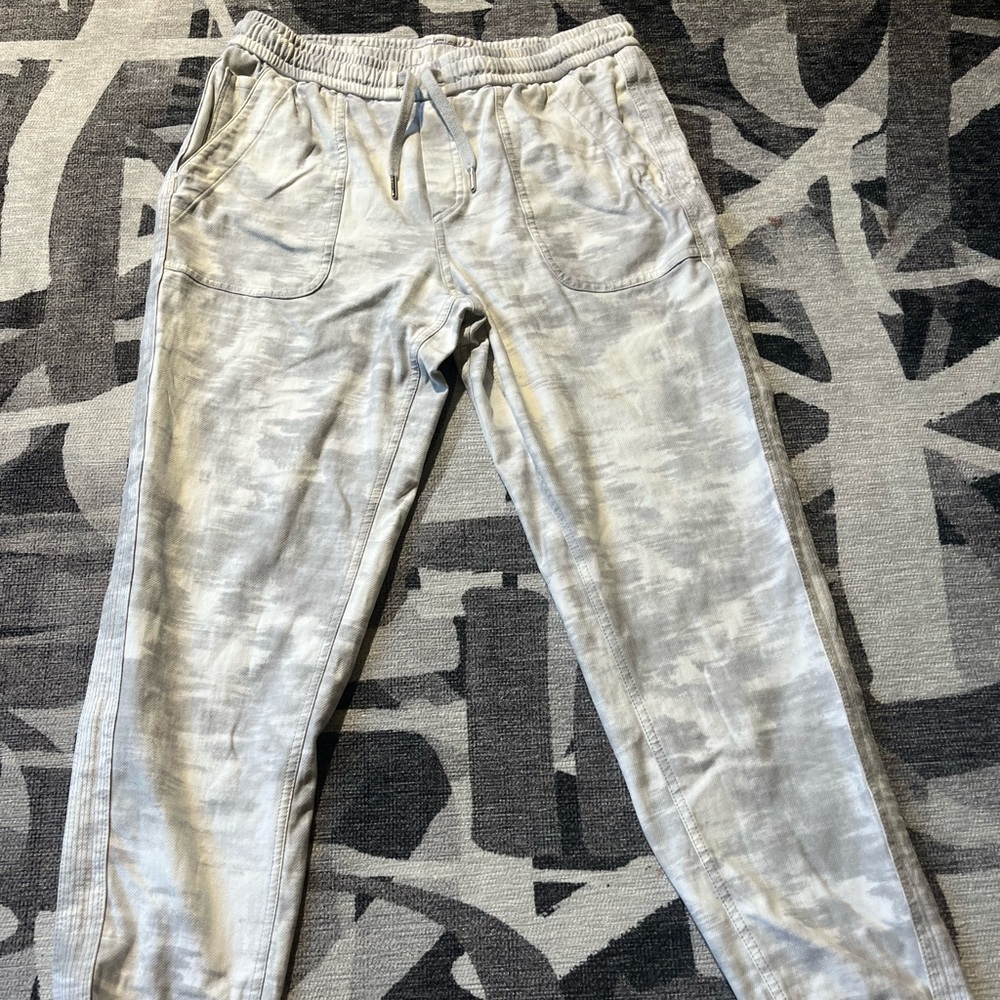 Athleta Farallon Inversion Grey EUC Joggers